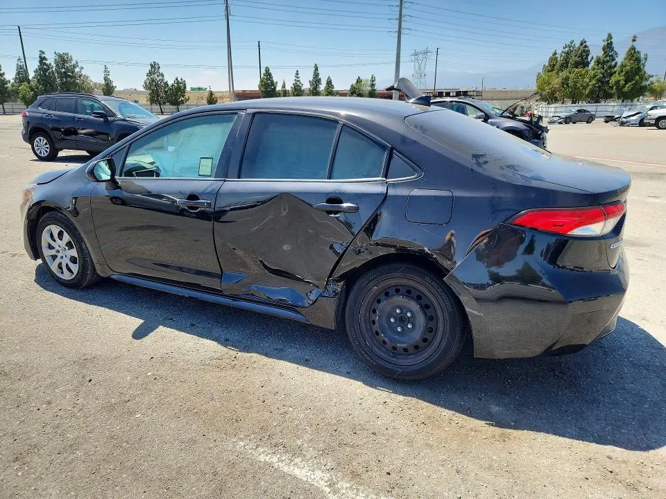2021 TOYOTA COROLLA LE  