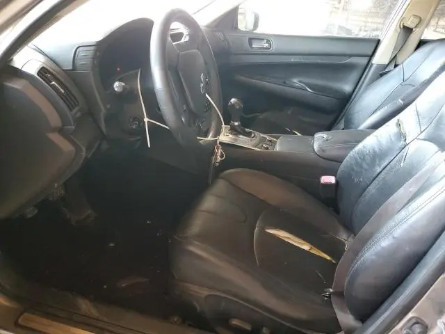 2011 INFINITI G37   