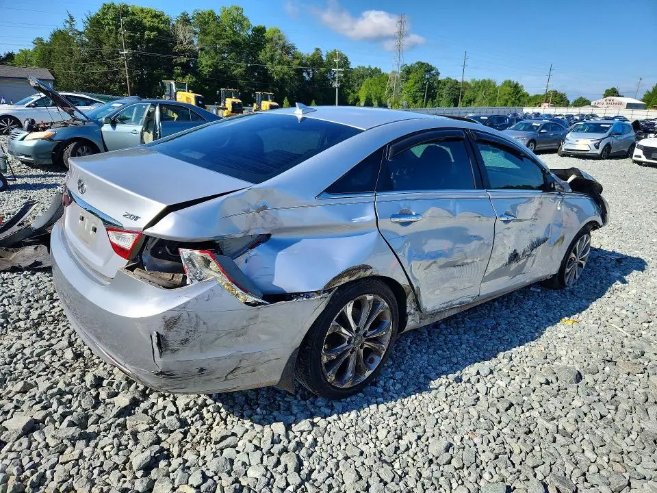 2013 HYUNDAI SONATA SE 2.0T  