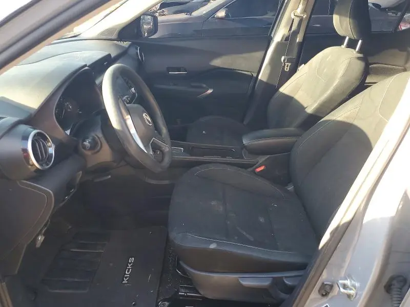 2024 NISSAN KICKS SV  