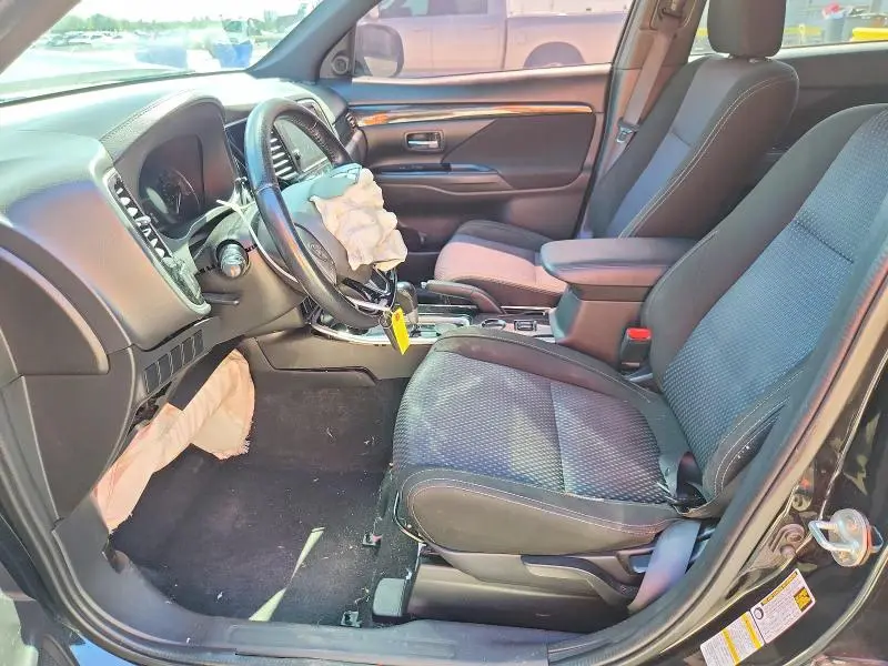 2018 MITSUBISHI OUTLANDER SE  