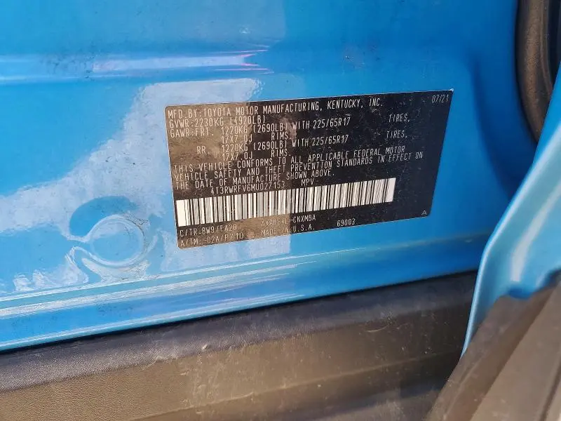 2021 TOYOTA RAV4 XLE  