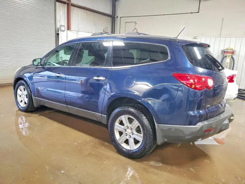 2011 CHEVROLET TRAVERSE LT  