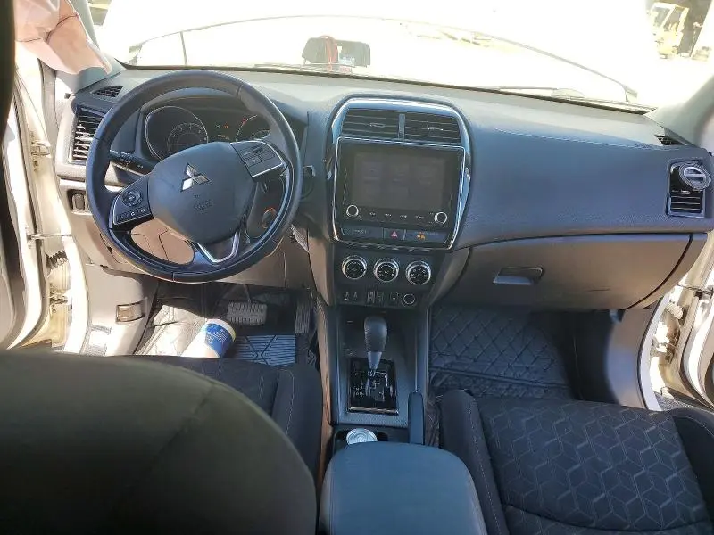 2021 MITSUBISHI RVR SE  