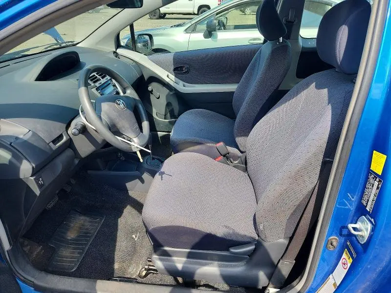 2010 TOYOTA YARIS BASE  