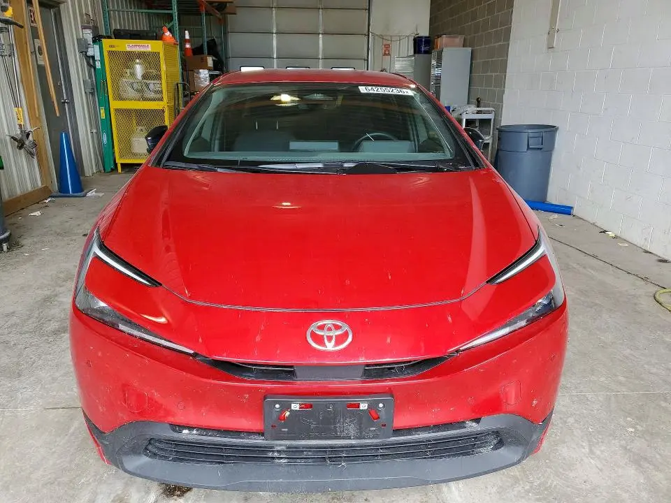 2024 TOYOTA PRIUS LE  