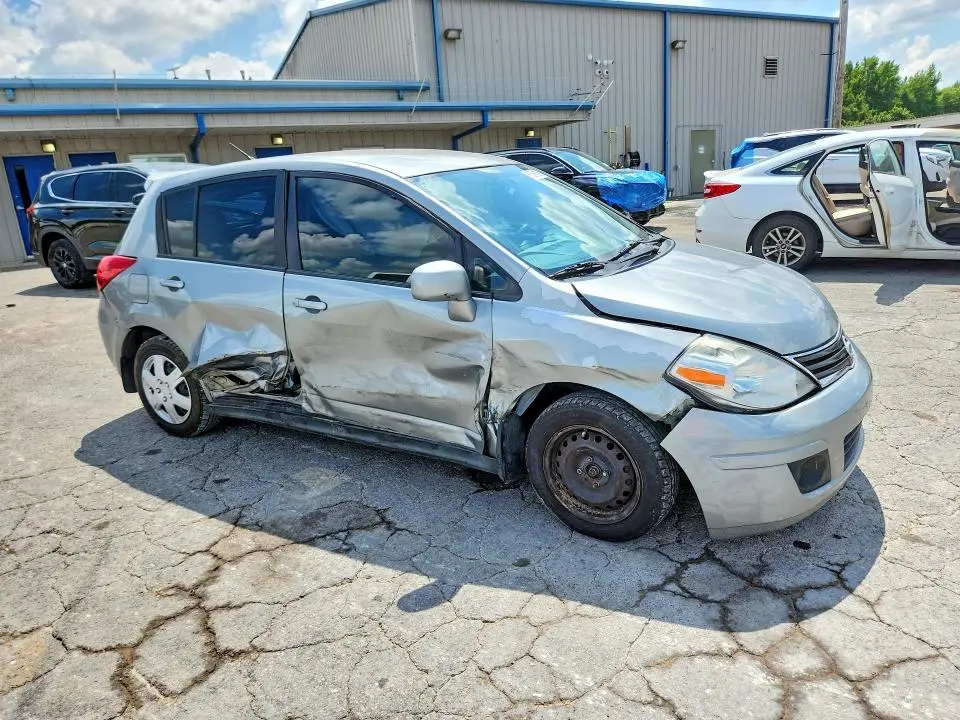 2012 NISSAN VERSA 1.8 S  
