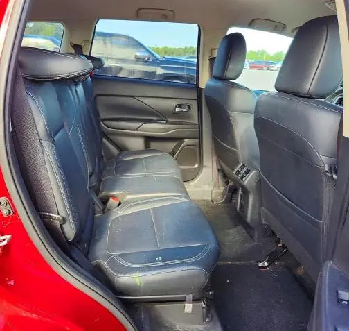 2020 MITSUBISHI OUTLANDER SE  
