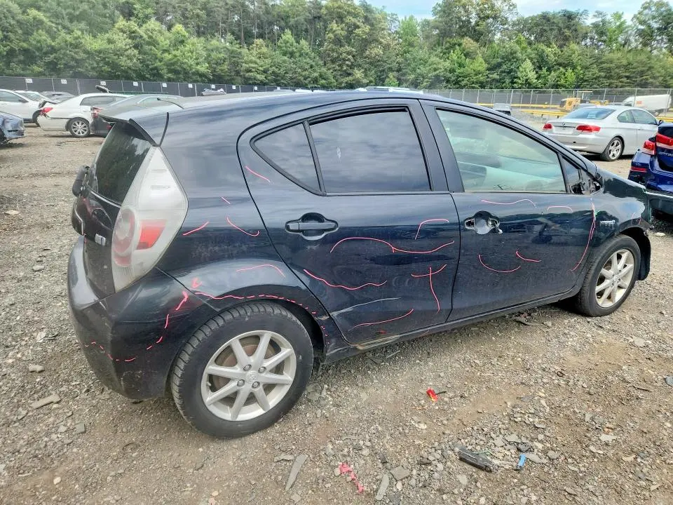 2012 TOYOTA PRIUS C THREE  