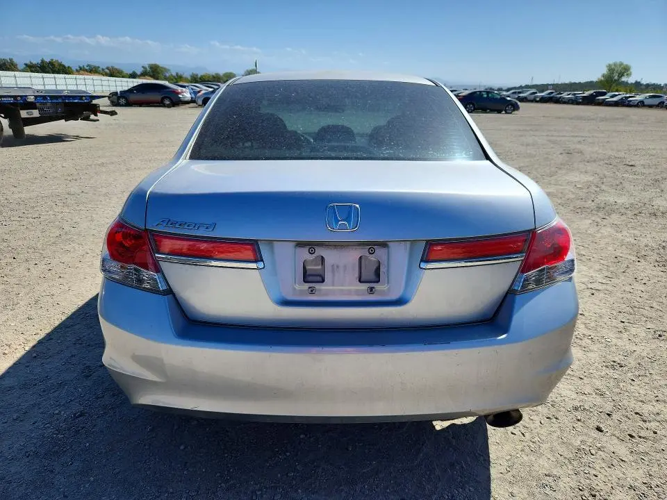 2011 HONDA ACCORD LX  
