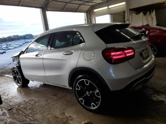 2020 MERCEDES-BENZ GLA 250  
