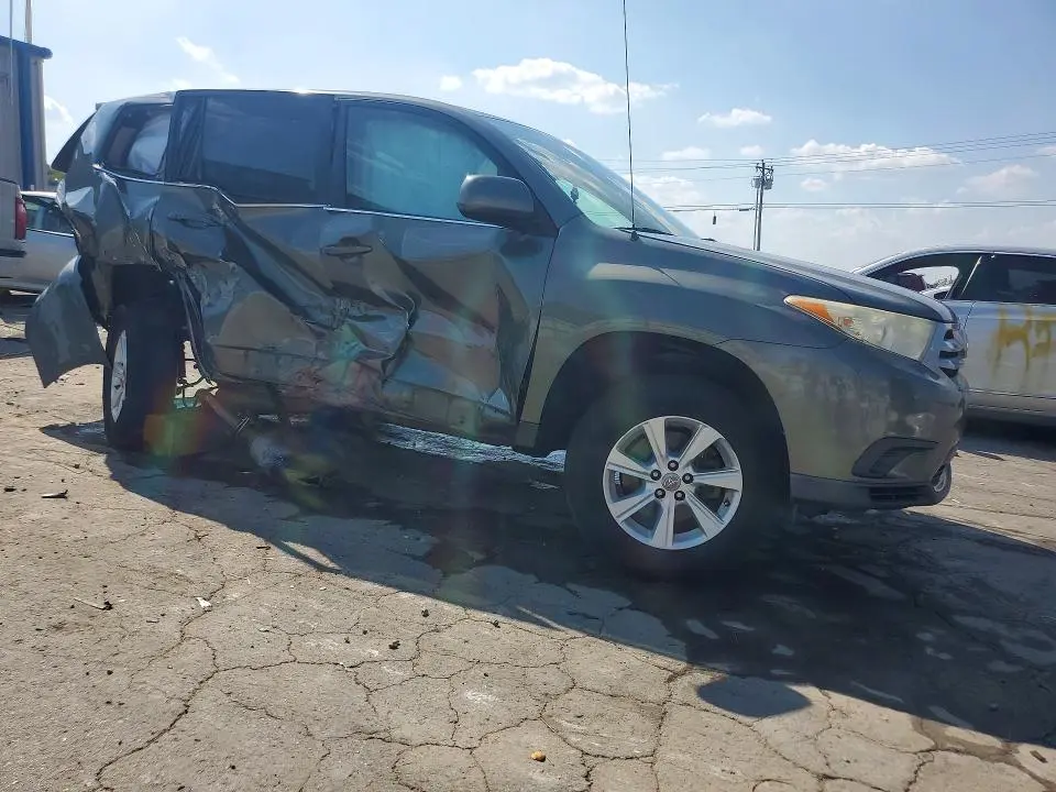2011 TOYOTA HIGHLANDER BASE  