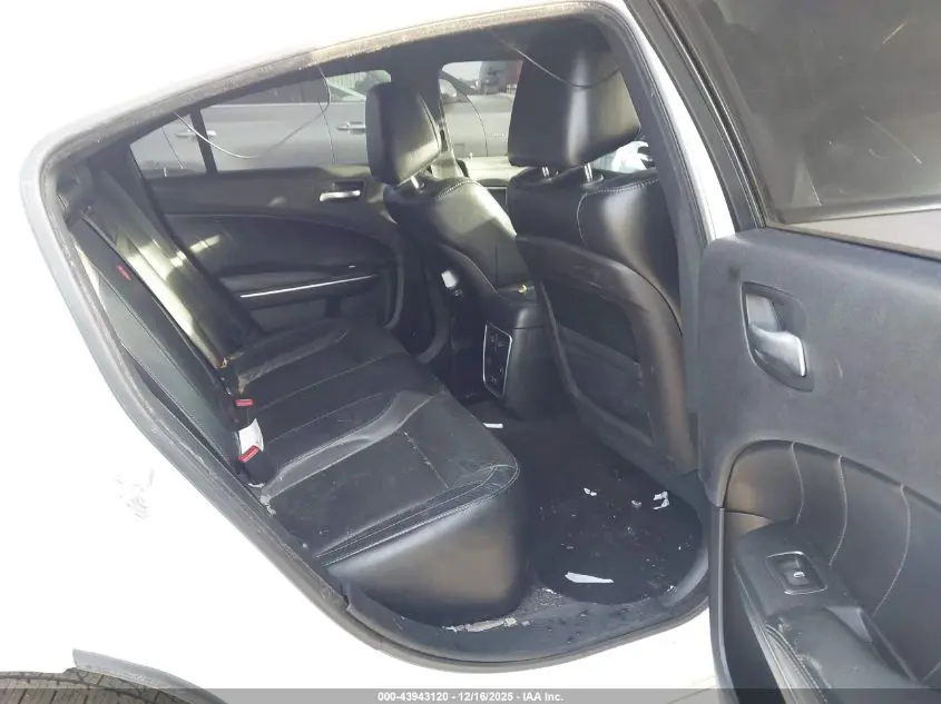 2016 DODGE CHARGER SXT