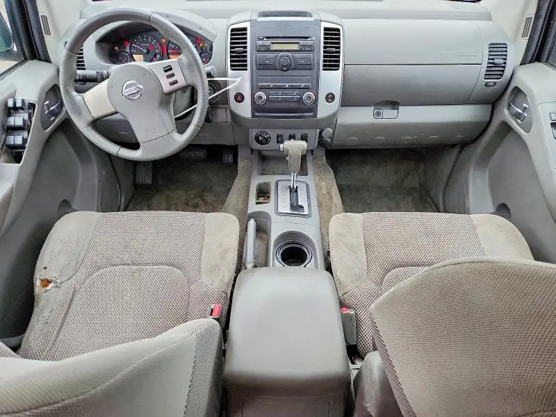 2010 NISSAN FRONTIER SE V6  