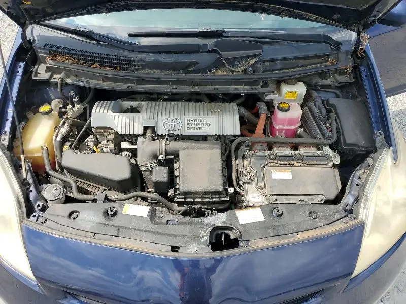 2013 TOYOTA PRIUS TWO  