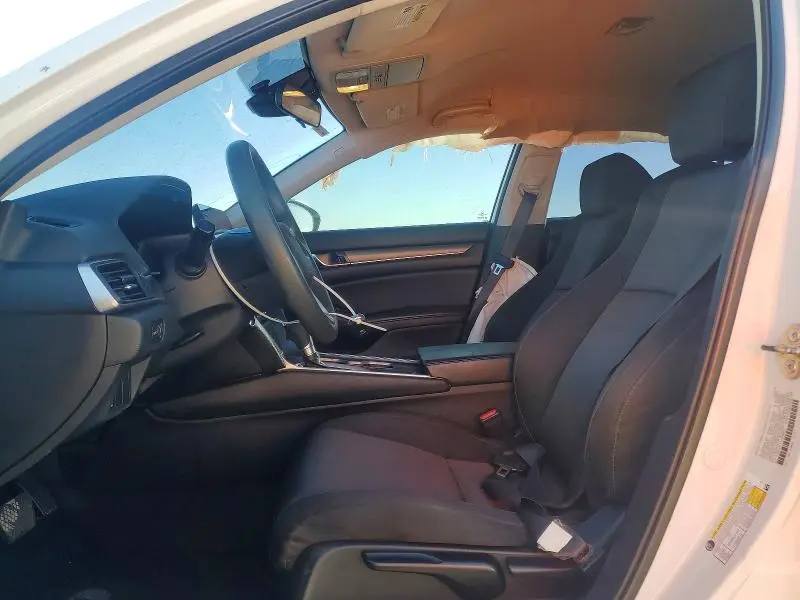 2018 HONDA ACCORD LX  