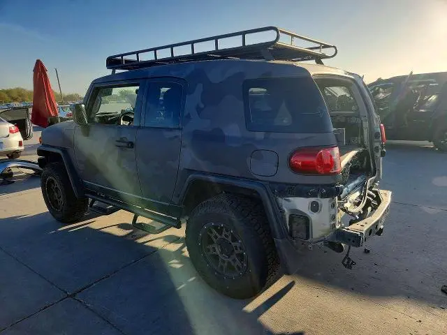 2010 TOYOTA FJ CRUISER BASE  