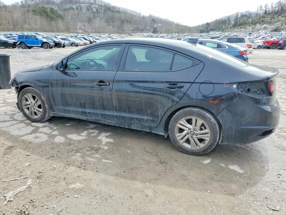 2019 HYUNDAI ELANTRA SE  