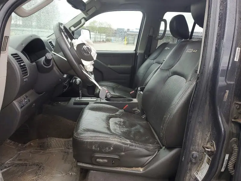 2015 NISSAN FRONTIER S  