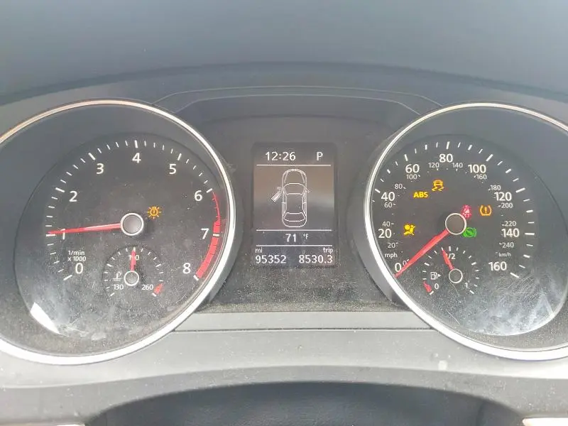 2018 VOLKSWAGEN JETTA SE  