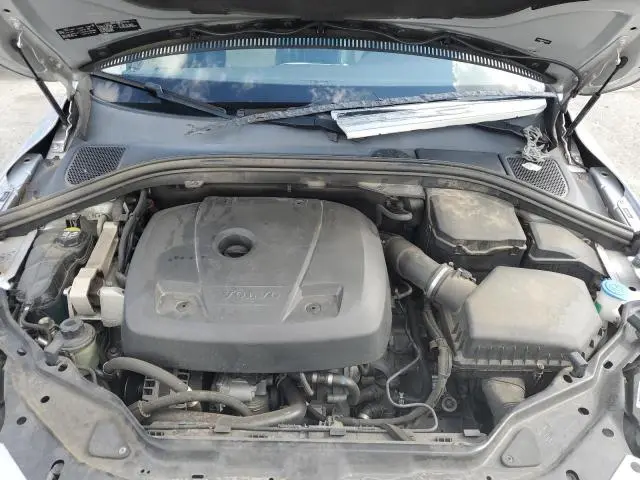 2017 VOLVO XC60 T5 DYNAMIC  