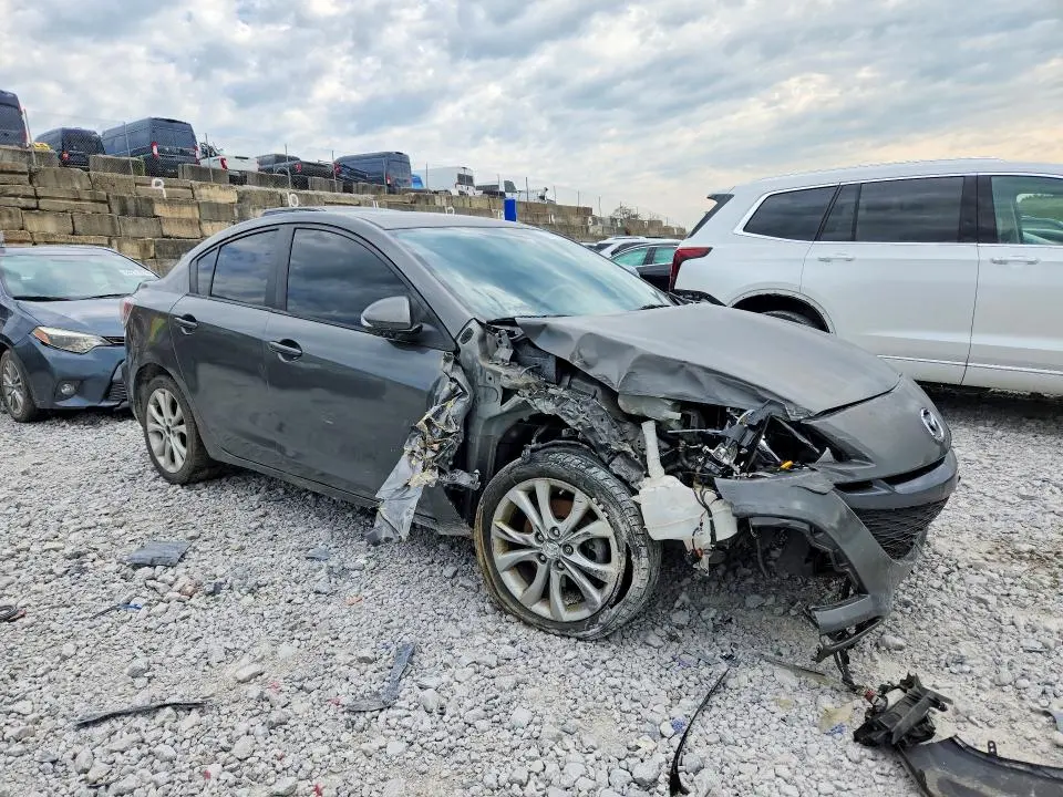 2010 MAZDA 3 S  