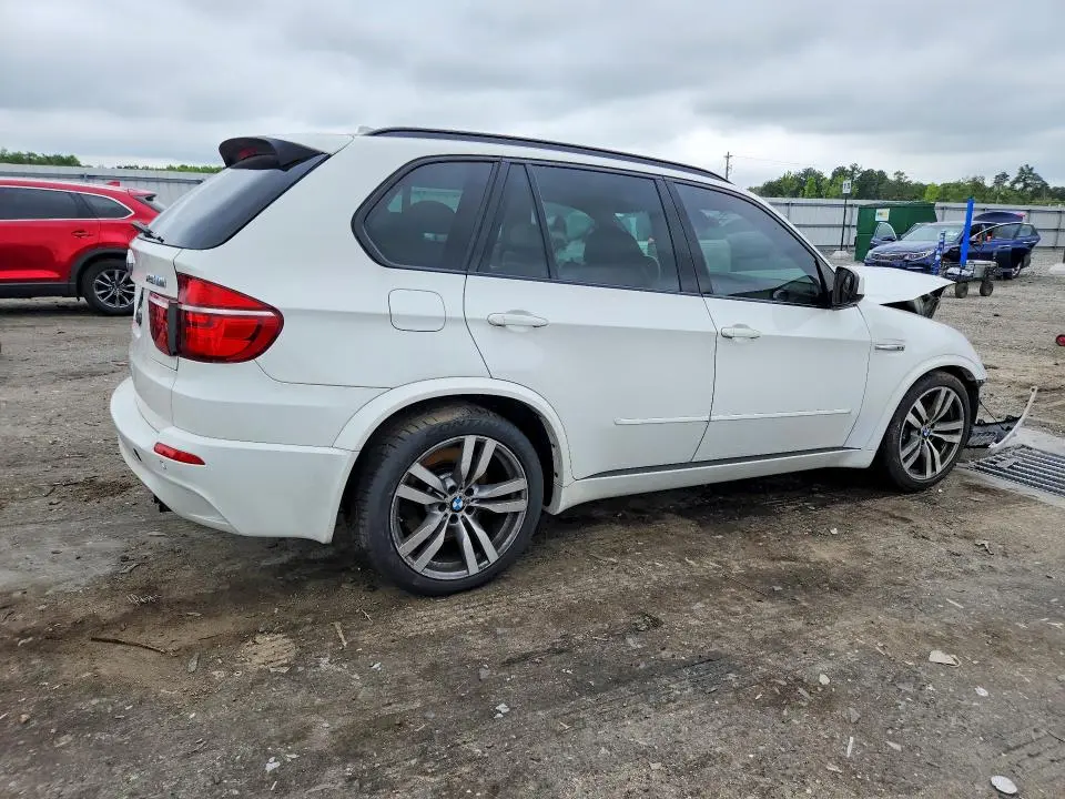 2013 BMW X5 M  