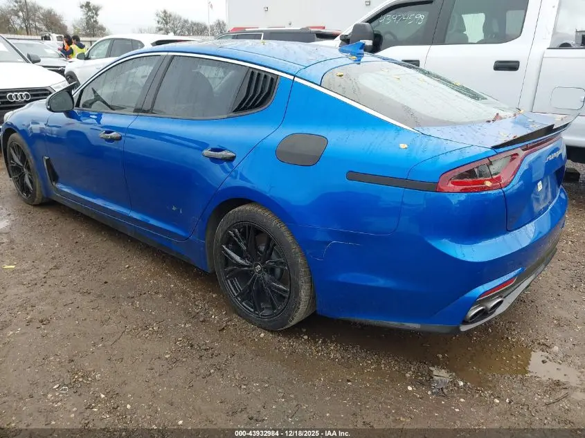 2018 KIA STINGER PREMIUM