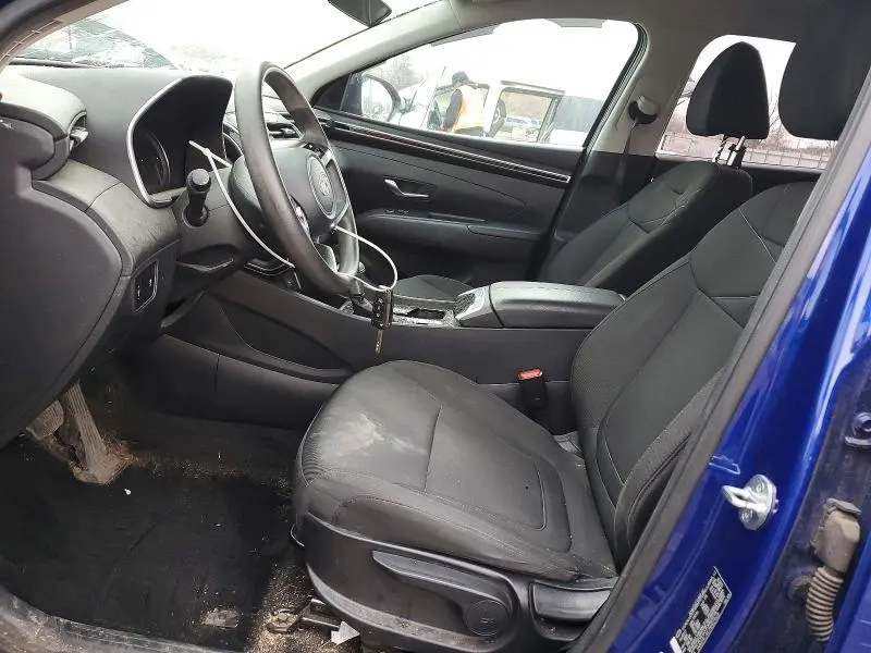 2022 HYUNDAI TUCSON SE  