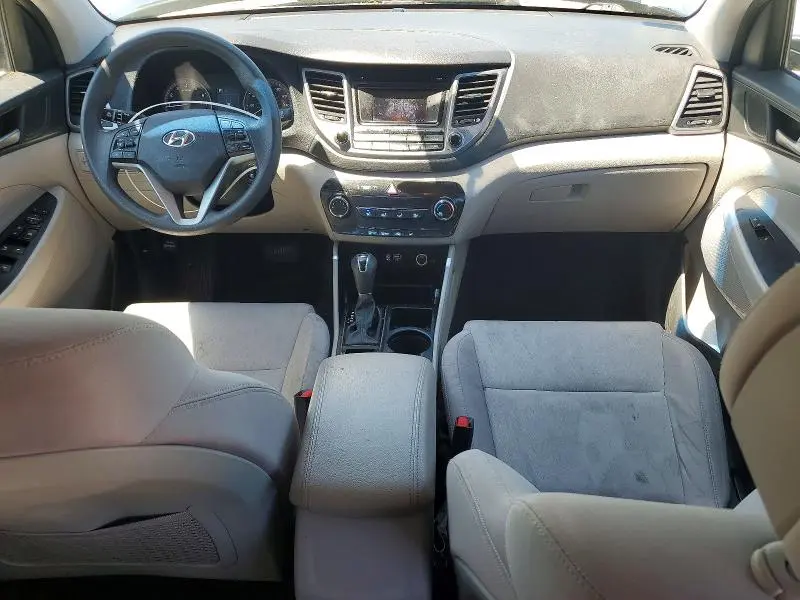 2018 HYUNDAI TUCSON SE  
