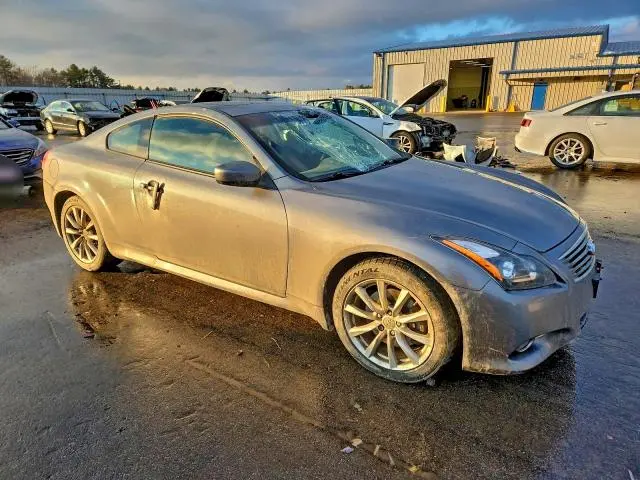 2011 INFINITI G37   