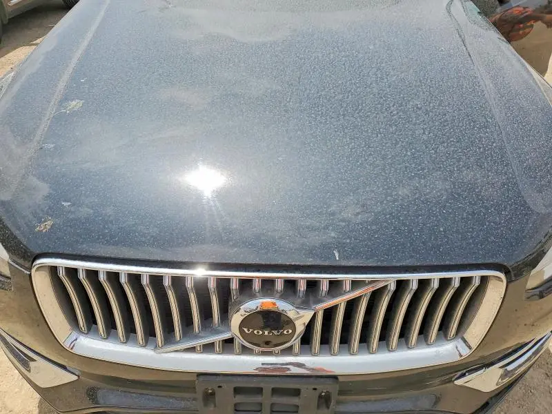 2021 VOLVO XC90 T8 RECHARGE MOMENTUM  