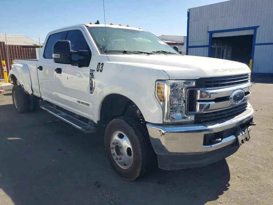 2019 FORD F350 SUPER   