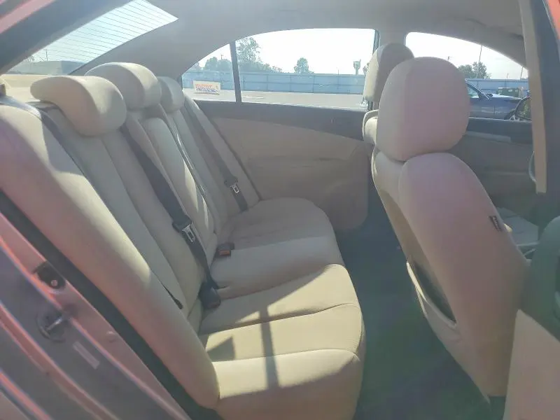 2010 HYUNDAI SONATA GLS  