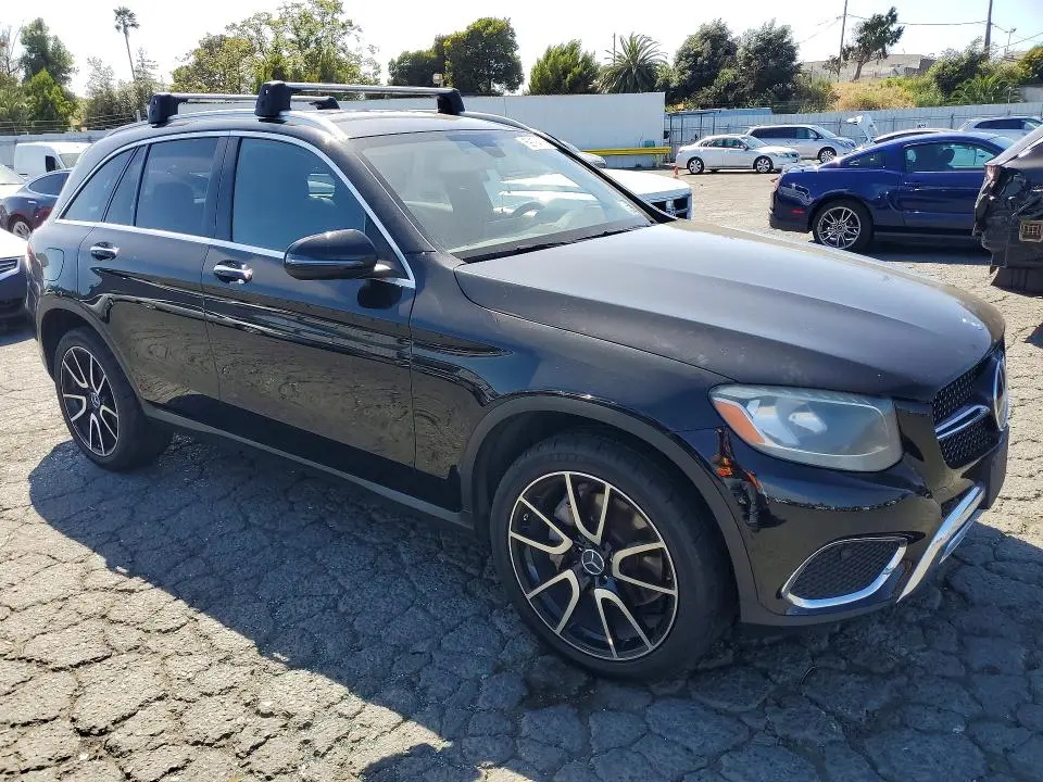 2016 MERCEDES-BENZ GLC 300  
