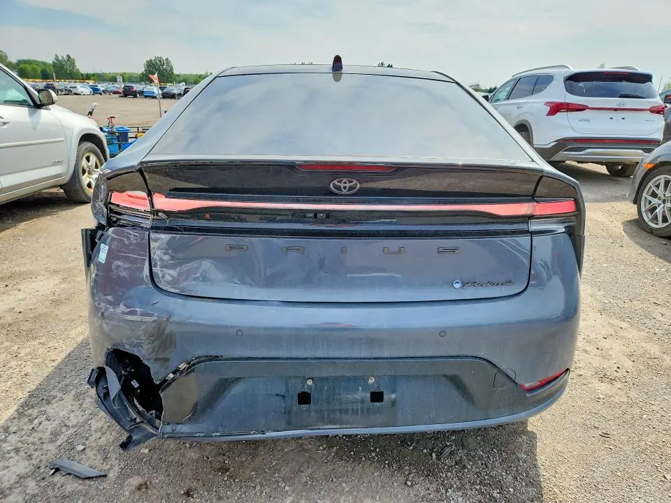 2024 TOYOTA PRIUS   