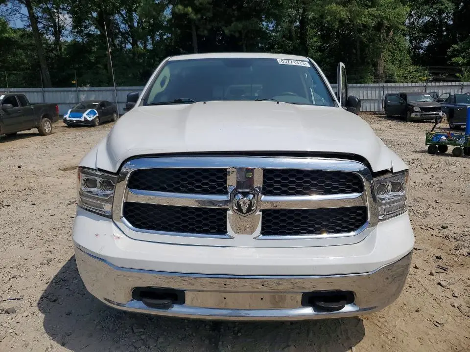 2013 RAM 1500 SLT  