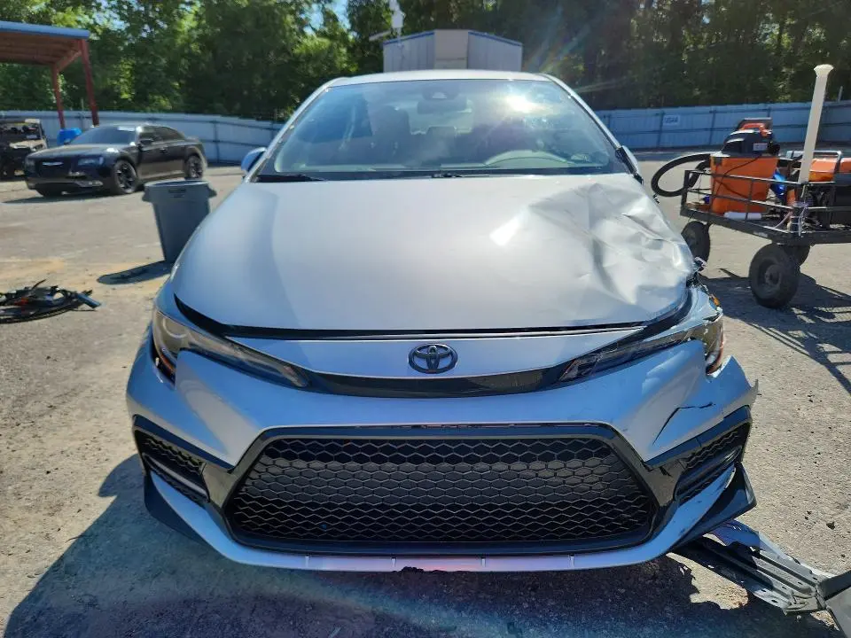 2021 TOYOTA COROLLA SE  
