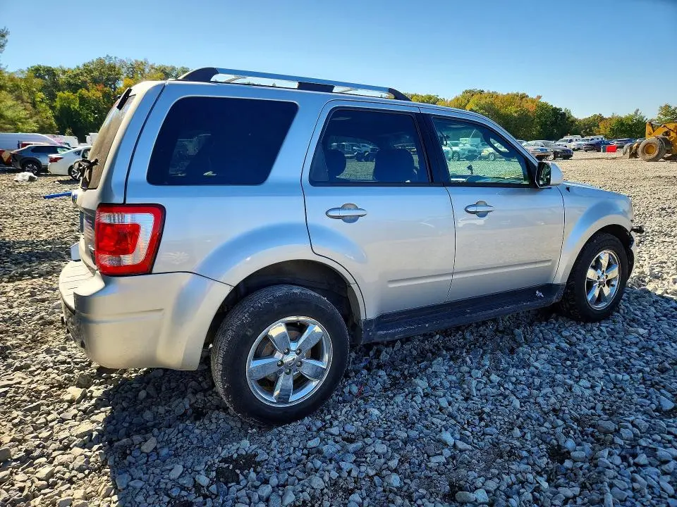 2010 FORD ESCAPE LIMITED  