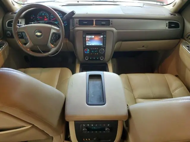 2012 CHEVROLET SUBURBAN K1500 LT  