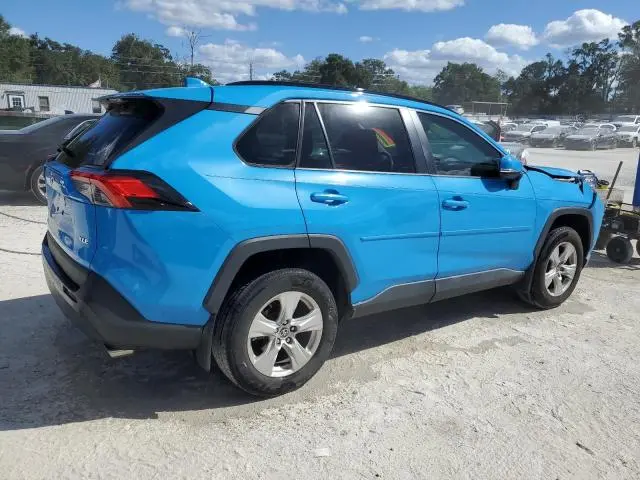 2021 TOYOTA RAV4 XLE  