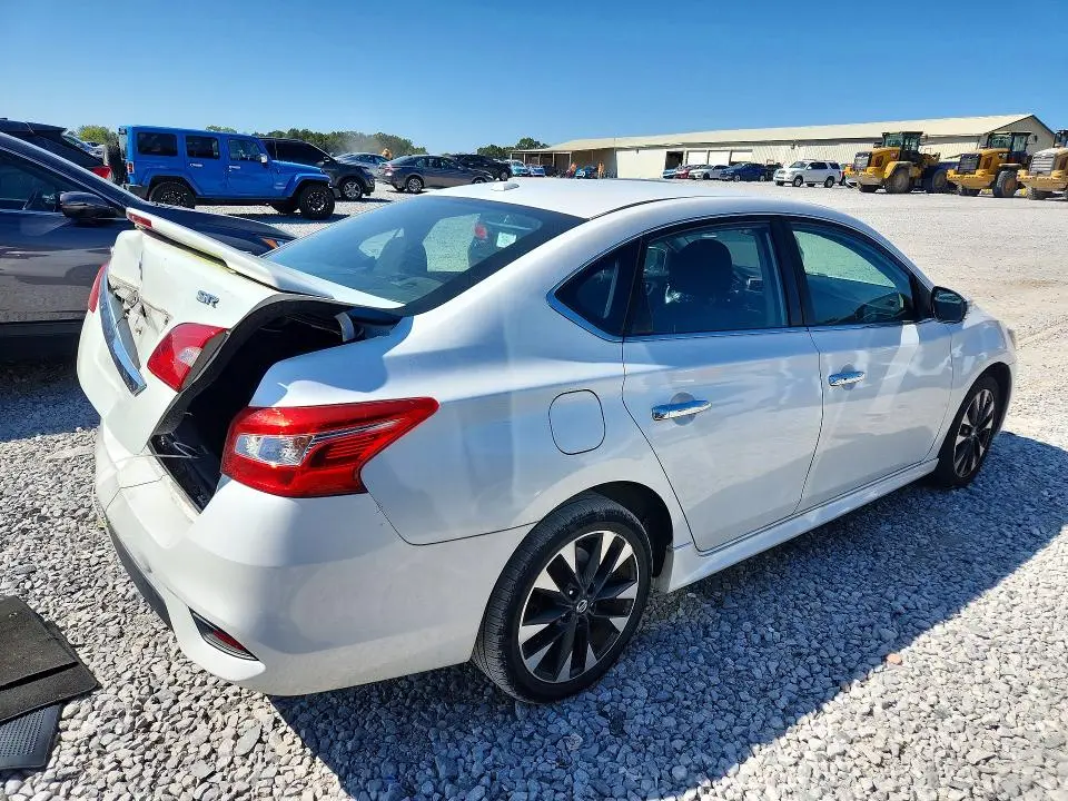 2018 NISSAN SENTRA SR  