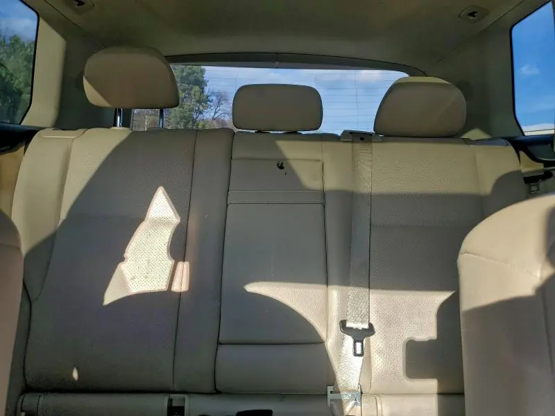 2011 MERCEDES-BENZ GLK 350  