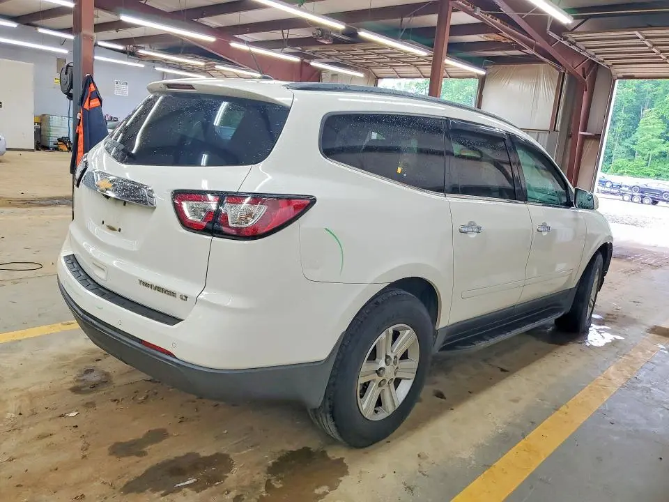 2014 CHEVROLET TRAVERSE LT  