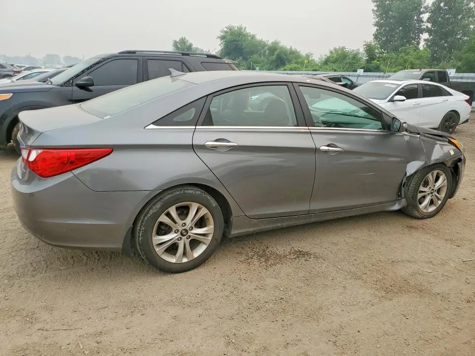 2013 HYUNDAI SONATA SE  