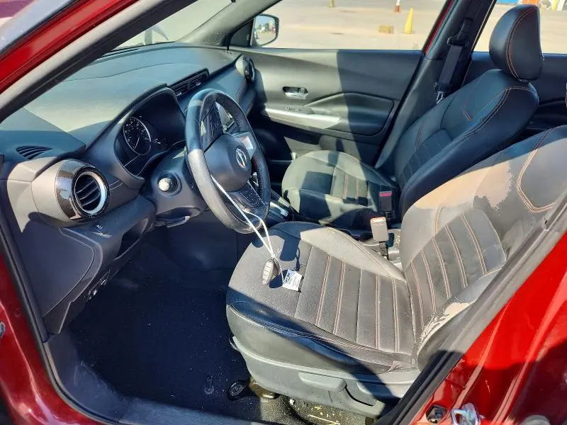 2019 NISSAN KICKS SR  