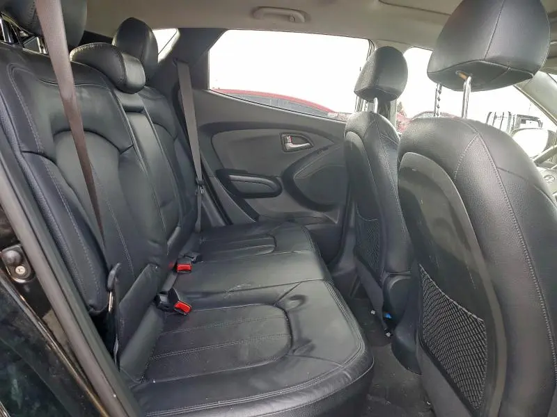 2011 HYUNDAI TUCSON GLS  