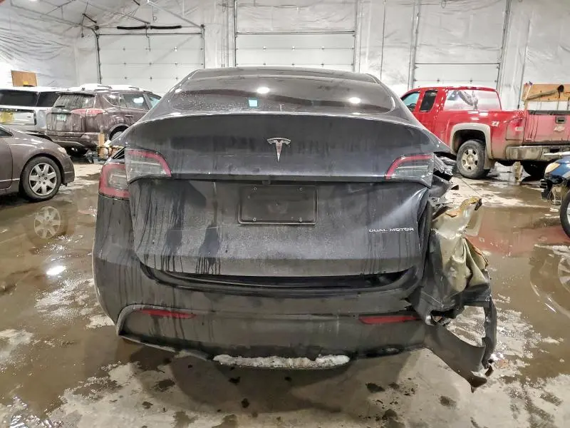 2024 TESLA MODEL Y   