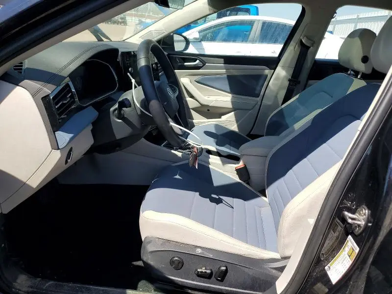 2025 VOLKSWAGEN JETTA SE  