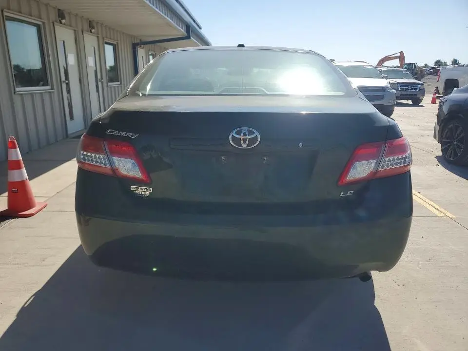 2010 TOYOTA CAMRY LE  